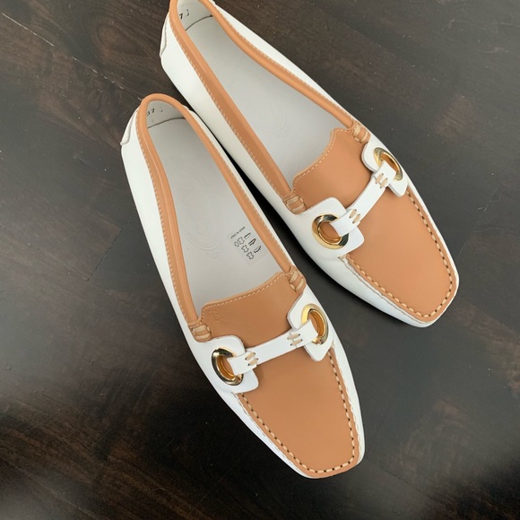 🆕 TOD’s Loafers - Picture 4 of 6